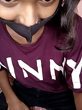 Snapshot of priyanka-rani1 chatting on November 9, 5:22 pm priyanka-rani1 online show from November 9, 5:22 pm