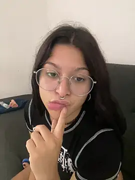 amazonaa9 online show from March 5, 7:32 pm