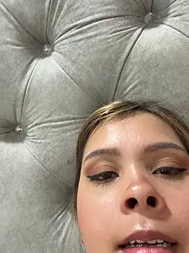 Snapshot of MelodySanz chatting on February 28, 4:46 am MelodySanz online show from February 28, 4:46 am