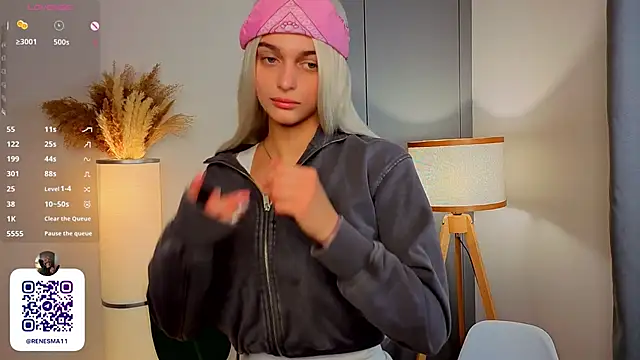 Snapshot of AdameShoyer chatting on November 22, 7:13 pm AdameShoyer online show from November 22, 7:13 pm