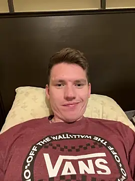 Snapshot of dakota1998x chatting on November 12, 3:18 am dakota1998x online show from November 12, 3:18 am