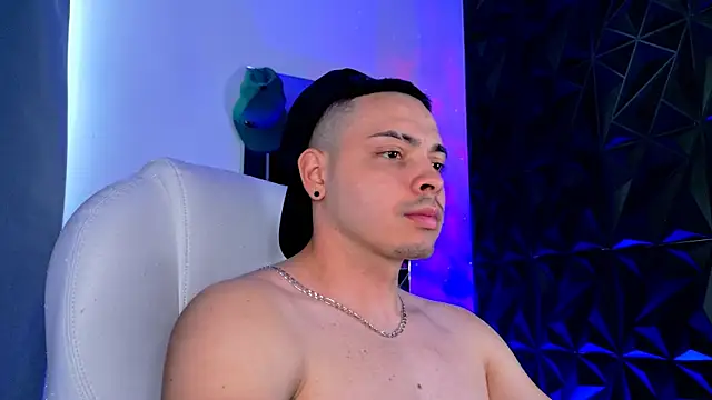 Maxwell Dupont online show from January 7, 7:38 pm