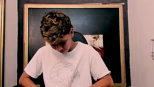 Timmy Kiing  online show from January 15, 9:18 pm