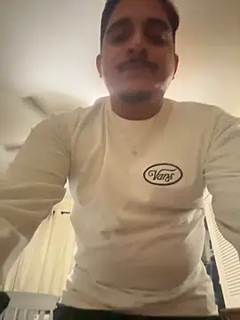 Snapshot of Arabicprince91 chatting on November 21, 8:35 am Arabicprince91 online show from November 21, 8:35 am