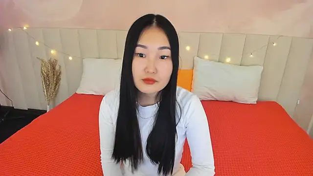 LanaMeiz online show from November 10, 9:30 am