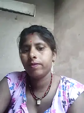 Snapshot of Maya_mohni chatting on April 25, 12:24 am Maya mohni online show from April 25, 12:24 am