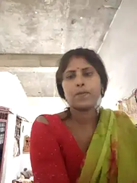 Snapshot of Maya_mohni chatting on May 3, 3:45 am Maya mohni online show from May 3, 3:45 am