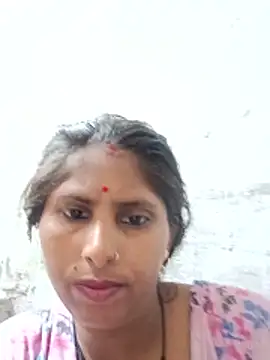 Snapshot of Maya_mohni chatting on May 29, 6:22 am Maya mohni online show from May 29, 6:22 am
