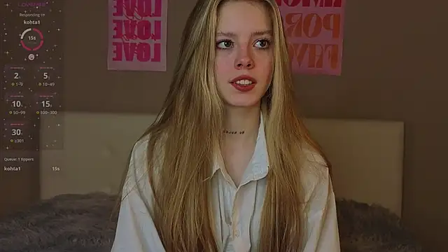 TiffinyMergist online show from December 17, 7:31 pm