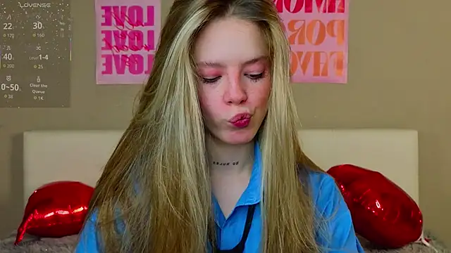 TiffinyMergist online show from February 16, 7:10 pm