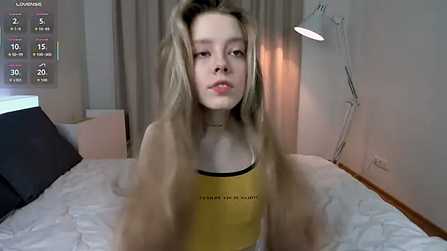 TiffinyMergist online show from March 1, 5:53 am