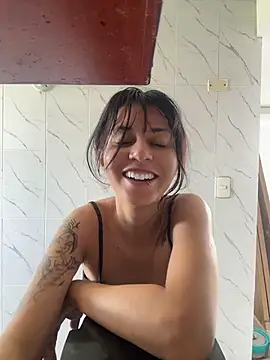 Snapshot of Tamara_Aluna_ chatting on June 25, 4:00 pm Tamara Aluna online show from June 25, 4:00 pm
