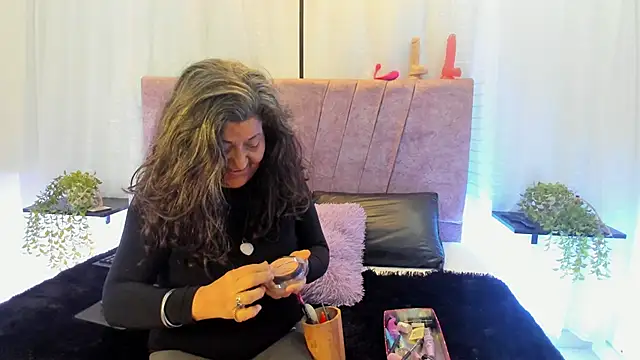 Victoriaa Anderson online show from March 20, 1:38 pm