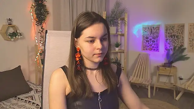 FrancescaCavaliere online show from April 5, 6:10 am