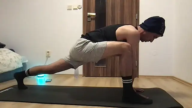 Snapshot of TheShavedGamer chatting on November 9, 3:10 pm TheShavedGamer online show from November 9, 3:10 pm