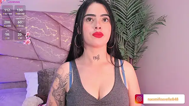  Naomi Fox  online show from December 17, 4:51 am