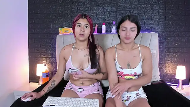 SEXXXXHORNY777 online show from January 10, 2:57 am