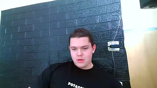 Snapshot of CuteButNaughty_ chatting on January 11, 12:43 pm CuteButNaughty online show from January 11, 12:43 pm