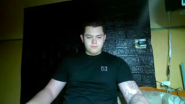 Snapshot of CuteButNaughty_ chatting on February 8, 8:45 pm CuteButNaughty online show from February 8, 8:45 pm
