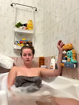 Snapshot of NaughtyAmore chatting on November 21, 9:02 pm NaughtyAmore online show from November 21, 9:02 pm