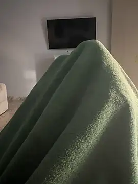 simeonehivd online show from April 18, 4:22 pm