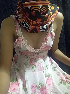 Snapshot of Sachi_girl001 chatting on November 10, 3:22 pm Sachi girl001 online show from November 10, 3:22 pm