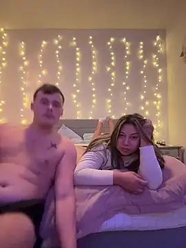 Snapshot of Aiv03atx chatting on November 17, 1:33 am Aiv03atx online show from November 17, 1:33 am