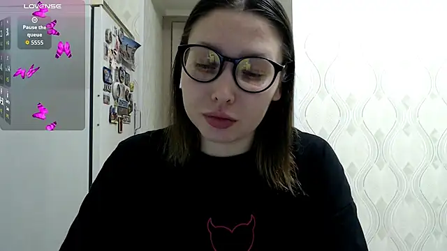 your  gena online show from February 4, 3:29 pm