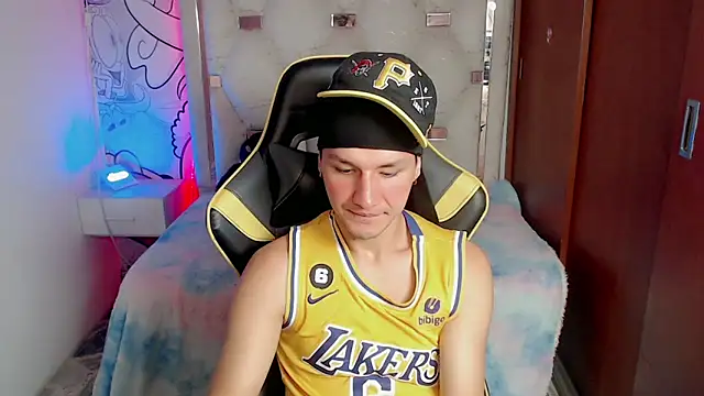 Lucifer go online show from November 12, 9:25 pm