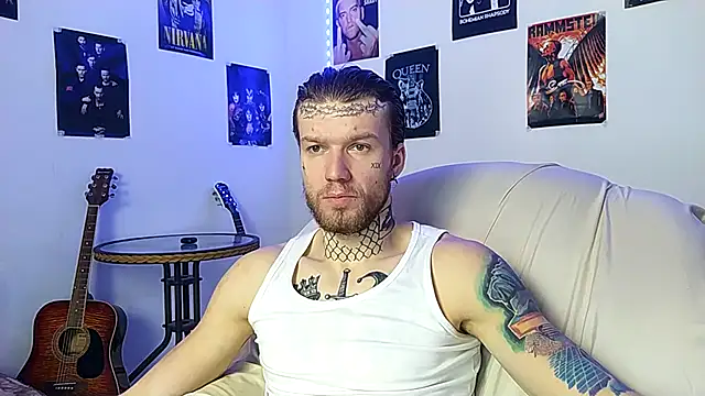 Huntall77 online show from December 19, 8:32 am