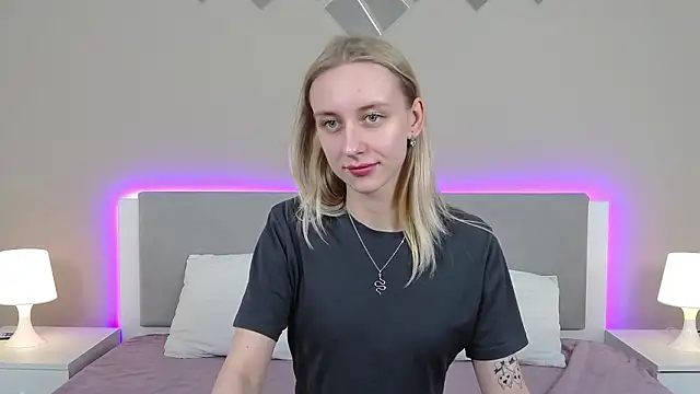 RachaelCute online show from March 20, 1:16 pm