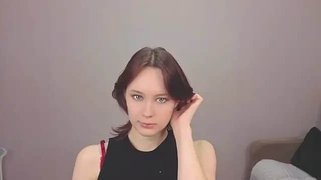 Annie Way online show from November 29, 1:14 pm