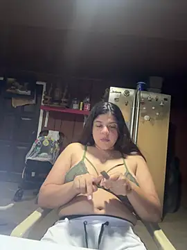 diamore3377 online show from February 9, 2:15 am