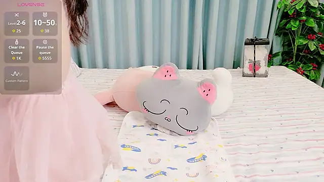Snapshot of lunasexy_9x chatting on June 14, 3:25 pm lunasexy 9x online show from June 14, 3:25 pm