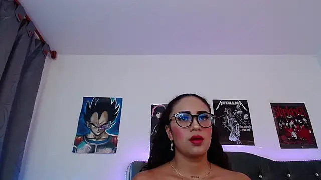 lunabritton1 online show from February 15, 4:09 am