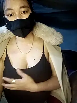 thuy-kieu online show from December 2, 1:11 am