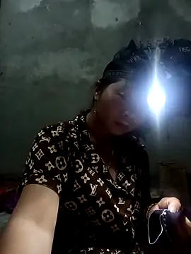 vangkt-cute online show from March 24, 6:35 pm