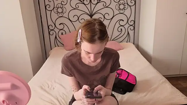 Danny loves Mary online show from March 1, 2:02 am