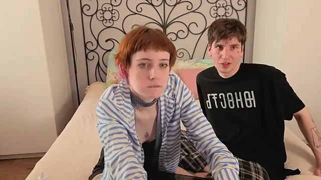 Danny loves Mary online show from April 11, 1:54 am