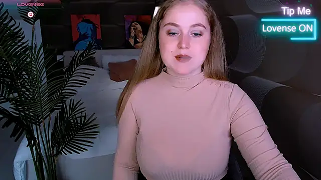 Snapshot of Kate_Moan chatting on November 26, 7:42 am Kate Moan online show from November 26, 7:42 am