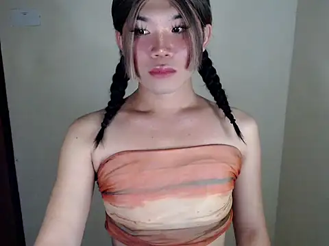 Snapshot of dazzlingcarol chatting on January 7, 10:18 am dazzlingcarol online show from January 7, 10:18 am