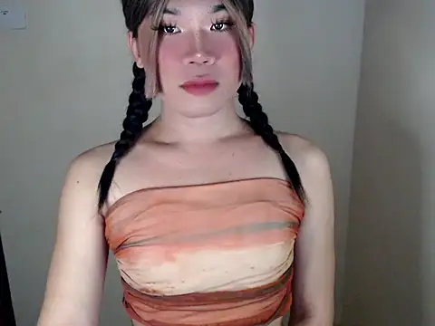 Snapshot of dazzlingcarol chatting on February 25, 8:13 am dazzlingcarol online show from February 25, 8:13 am