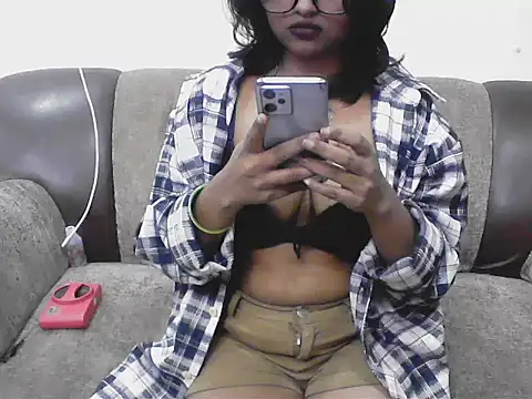 Snapshot of Soniya_singh__ chatting on February 15, 7:10 pm Soniya singh online show from February 15, 7:10 pm