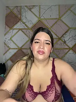 Amira Malia online show from April 14, 12:11 pm