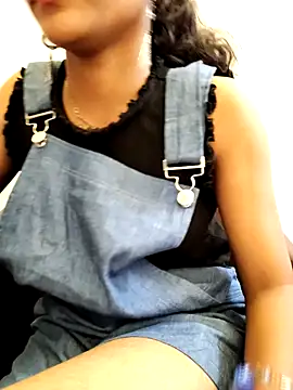 Snapshot of Rani__telugu chatting on April 18, 1:15 pm Rani telugu online show from April 18, 1:15 pm
