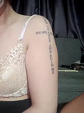 MiHeni online show from February 12, 3:18 pm