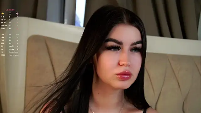 CoreenYorton online show from April 6, 3:15 am