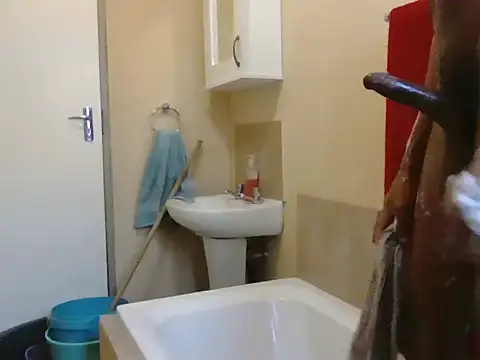 caramellon online show from November 10, 3:00 pm