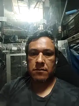 Snapshot of Riki121274 chatting on November 18, 4:39 am Riki121274 online show from November 18, 4:39 am