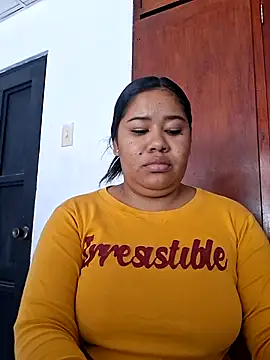 Snapshot of Sarahy- chatting on July 10, 2:30 pm Sarahy- online show from July 10, 2:30 pm